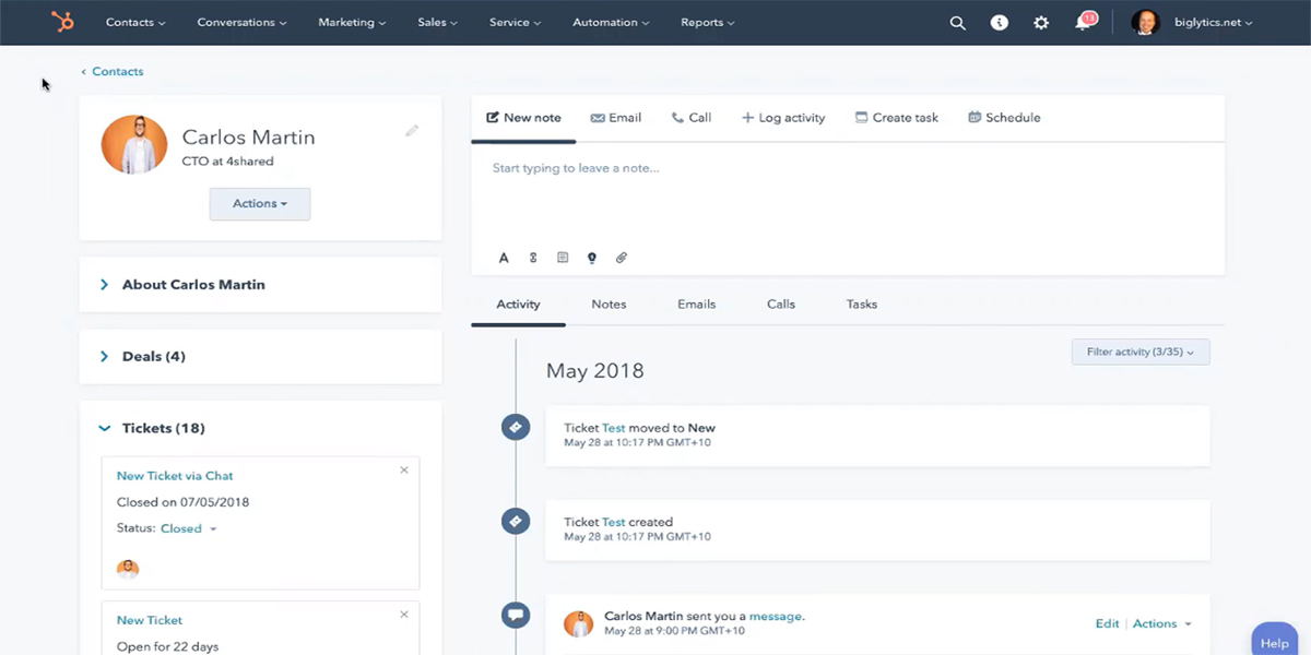 address customer complaints using hubspot